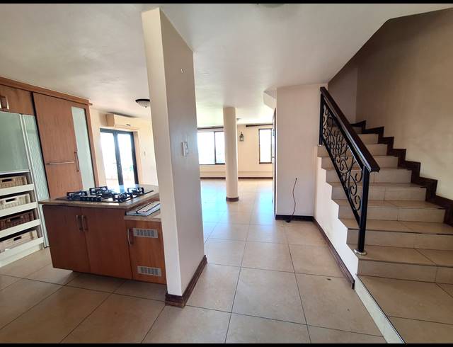 3 BEDROOM DUPLEX TO LET IN MORNINGSIDE